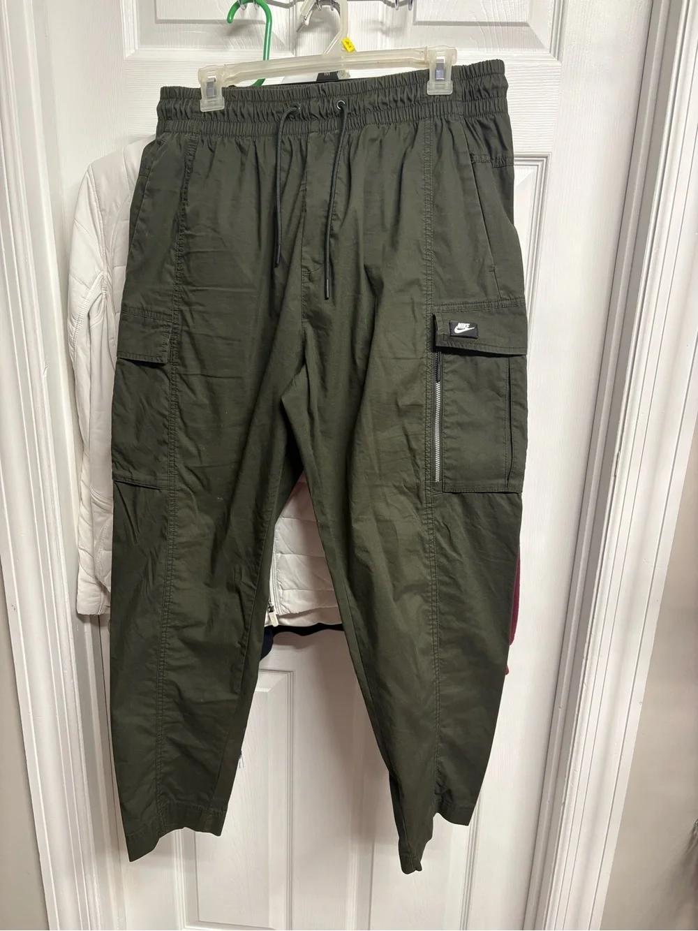 Nike Men’s Olive Cargo Joggers with Zippered Pocket